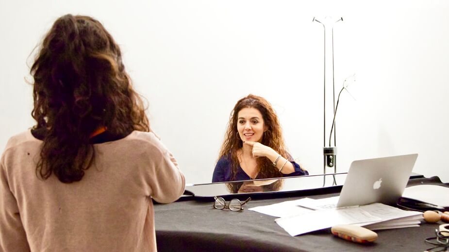 lily dahab beim unterichten in berlin